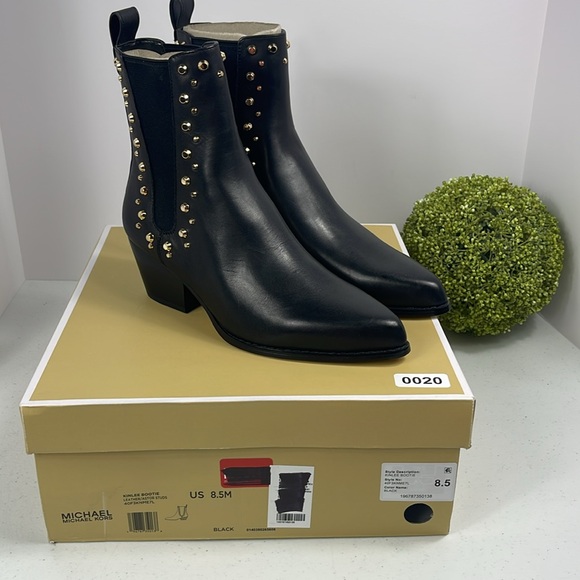 MICHAEL KORS
Women's Kinlee Leather Studded Pull-On Chelsea Booties Sz 8.5 - Picture 12 of 12